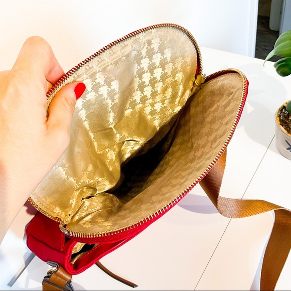 KARL LAGERFELD PARIS NWOT Cranberry Crossbody - Picture 11 of 11